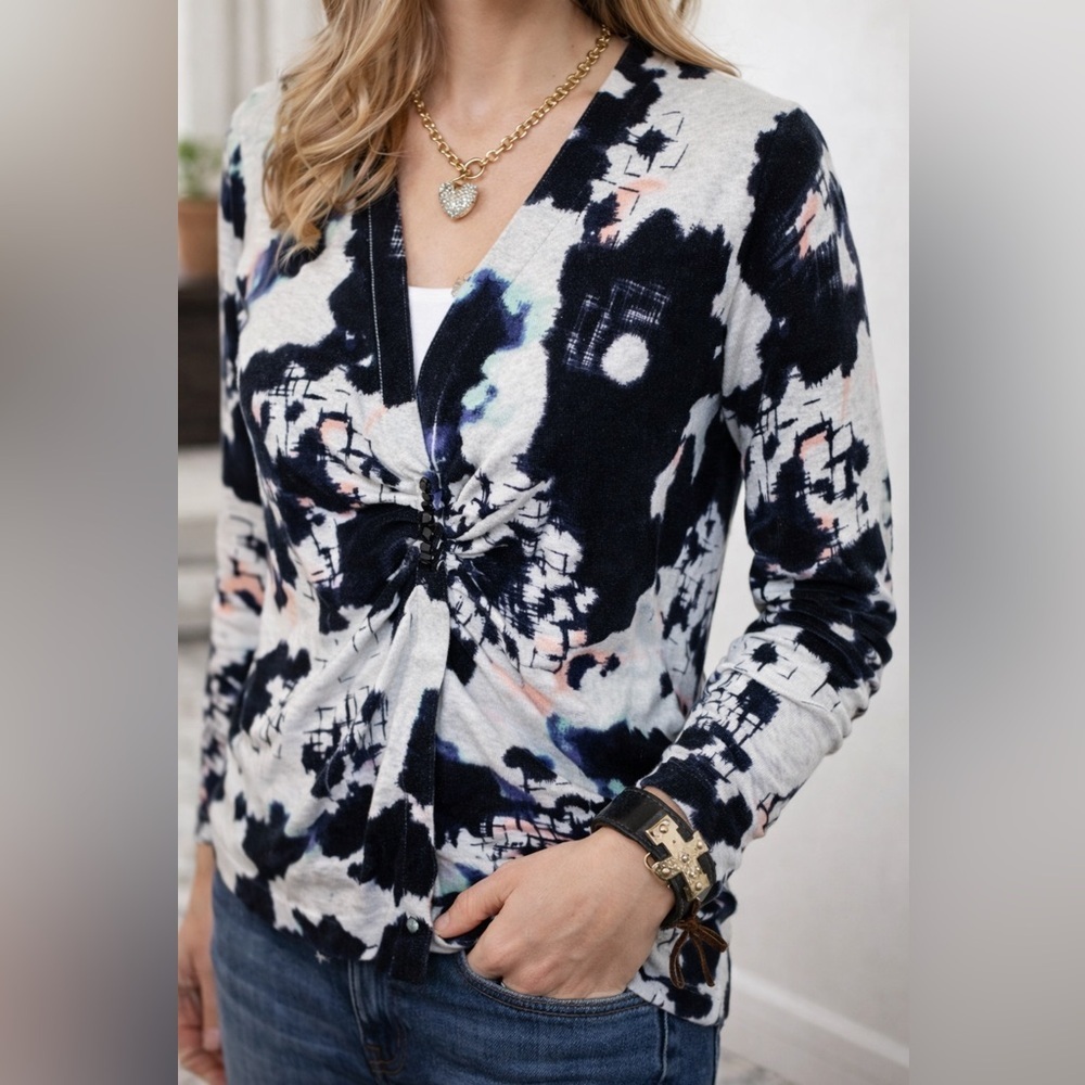 Charlotte Women’s Multi-Color Lightweight Sweater